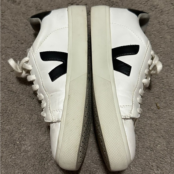 Veja White and Black Women's Sneakers - Picture 1 of 3